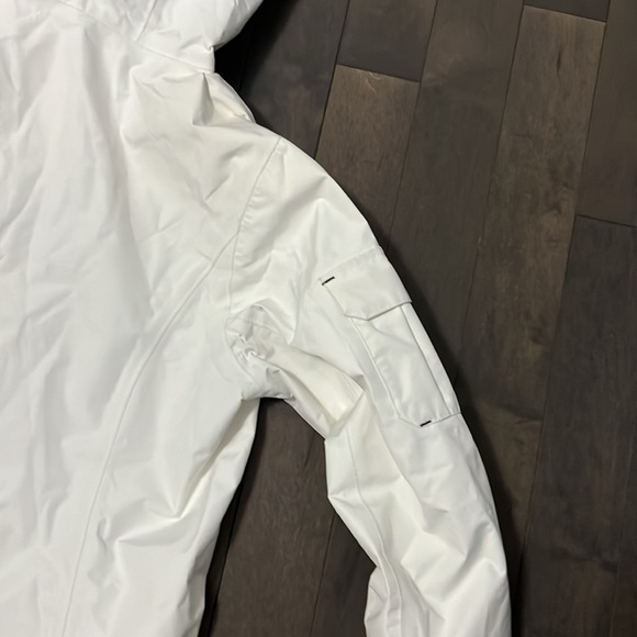 Helly Hansen Women's Crew Waterproof, Windproof, & Breathable Sailing jacket - Picture 7 of 9